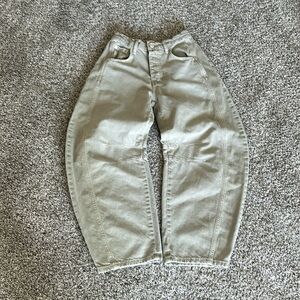 We The Free Good Luck Mid-Rise Barrel Jeans. Size 24. Khaki